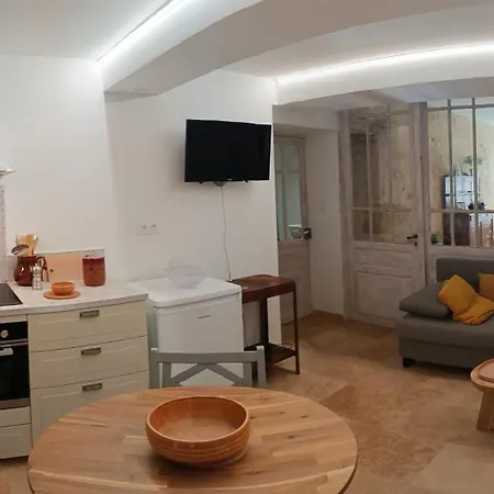 Chez Ginette Castera-Verduzan